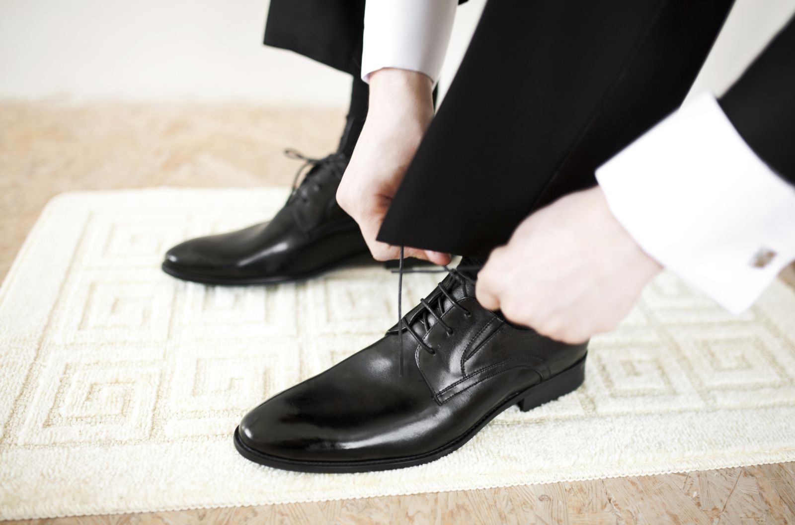 Giày Da Nam Buộc Dây – 7 Cách Thắt Dây “Biến Hoá” Chuẩn Quý Ông