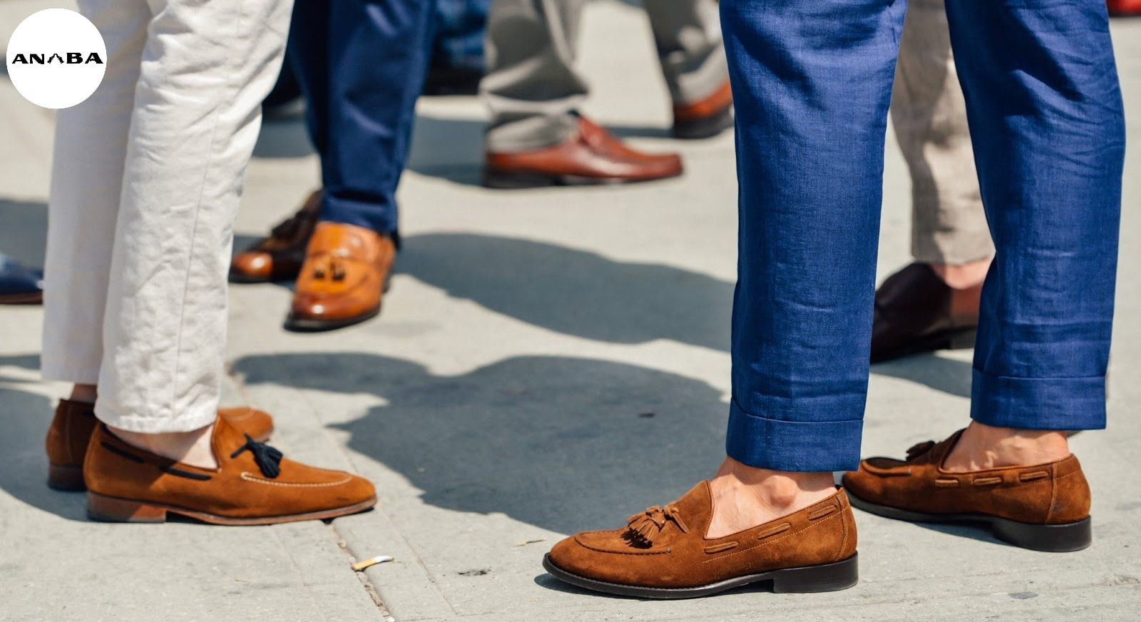Giày tây Loafer là ‘’ứng cử viên sáng giá’’ với phong cách được thiết kế theo lối công sở, thanh lịch mà không hề ‘’sến’’. 